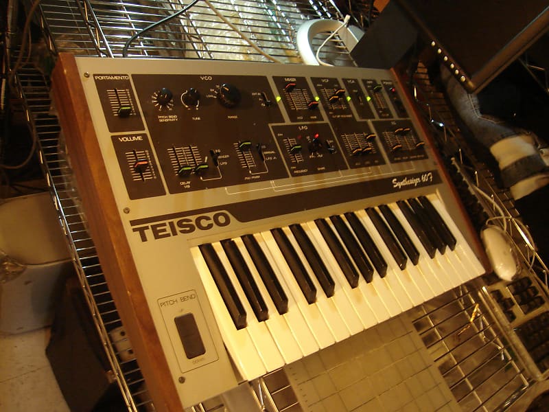 Teisco 60F 1980 Silver metallic & black Teisco Synthesizer Vintage Analog Mono Synth RARE image 1