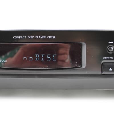 Philips CD711 Cd player | Reverb
