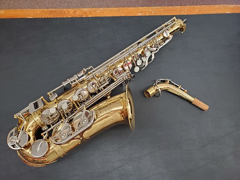 Used Jupiter JAS-669-667 Alto Saxophone