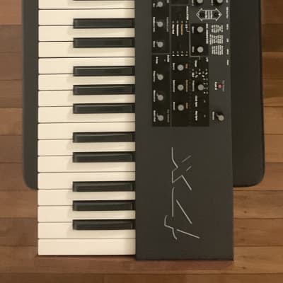 Dave Smith Instruments Mopho x4 44-Key 4-Voice Polyphonic Synthesizer 2013 - 2018 - Black with Wood Sides