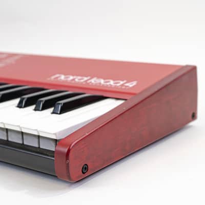 Nord Lead 4 49-Key 20-Voice Polyphonic Keyboard Synthesizer with Manual image 6