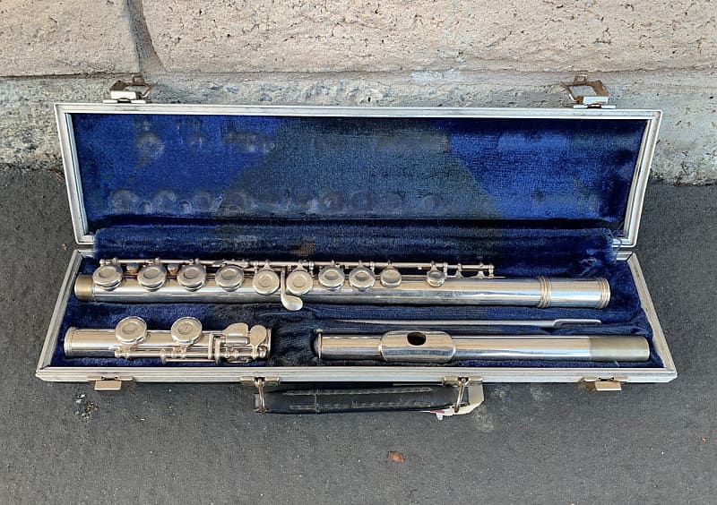 Gemeinhardt M2 Flute w/ Case Reverb