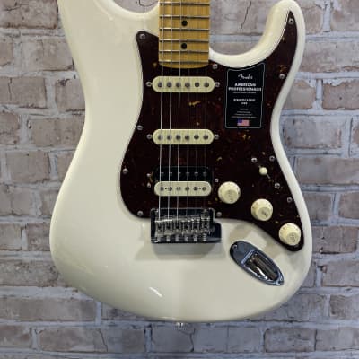 Fender American Professional II Stratocaster HSS with Maple Fretboard - Olympic White (King Of Prussia, PA) image 2