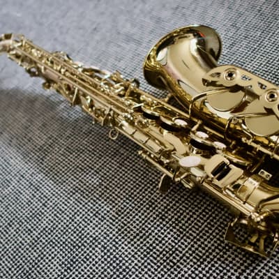 Gear4music Bb Tenor Saxophone - Lacquered Brass image 2