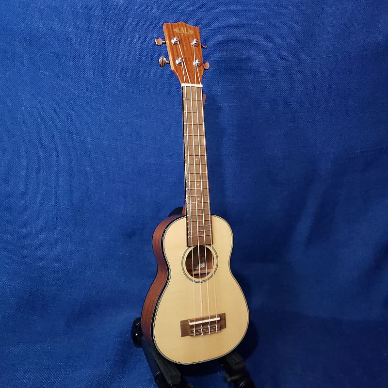 Kala Ukuleles - KA-SSLNG Soprano Uke with Concert Neck and Solid Spruce Top