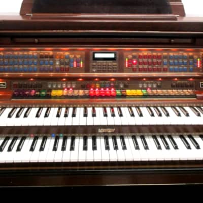 Lowrey Organ Celebration Deluxe (LX600) | Reverb