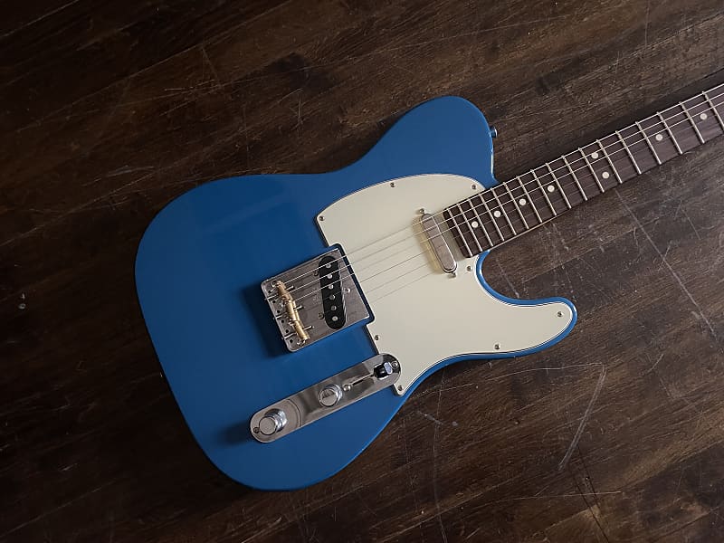 Fender MIJ Hybrid II Telecaster with Rosewood Fretboard 2022 - Forest Blue