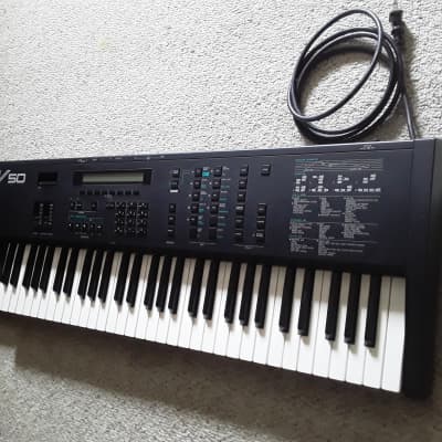 Yamaha Vintage Digital FM Keyboard/Workstation Synthesizer - (Extremely Clean) Came from Pro Studio