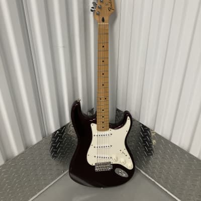 Fender Standard Stratocaster with Maple Fretboard 2009 burgundy  electric guitar - Midnight Wine image 3