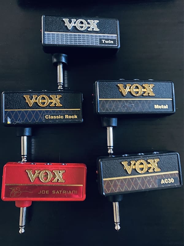 Vox Amplug headphone guitar amplifier bundle image 1