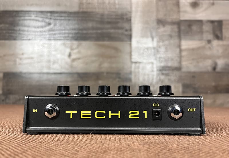 Tech 21 SansAmp 3-Channel Programmable Bass Driver DI | Reverb