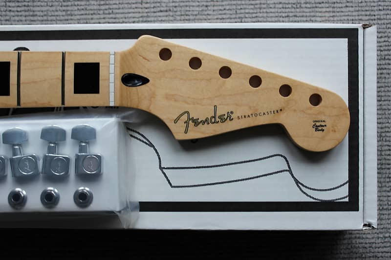 Fender Player Series Stratocaster Neck w/ Block Inlays & Tuners - Maple # 131 099-4552-921 image 1