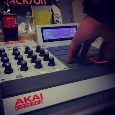 Akai MPC Renaissance Groove Production Studio - Perfect Technical Condition - Occasion! image 6
