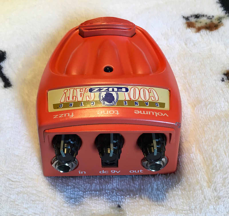 STOMP BOX STEALS: FUZZ- DANELECTRO Cool Cat Fuzz V.1