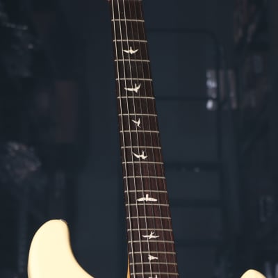 Paul Reed Smith SE Silver Sky Electric Guitar in Moon White image 9