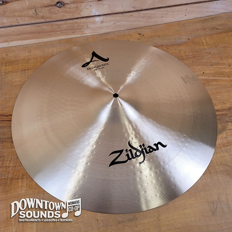 A Zildjian Medium Rides