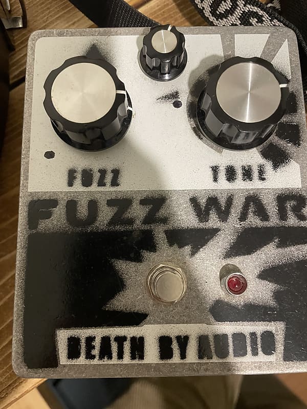 Death By Audio Fuzz War