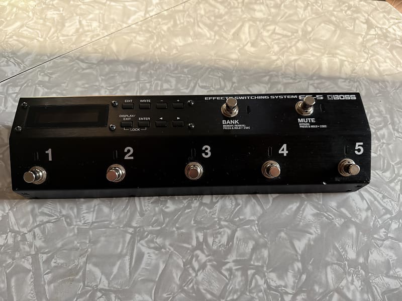 Boss ES-5 Effects Switching System