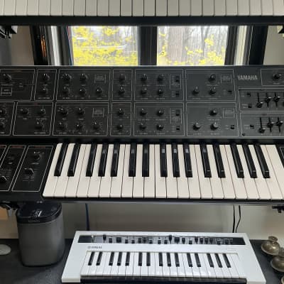 Yamaha CS-15 Duophonic Synthesizer 1978 - 1982 - Black