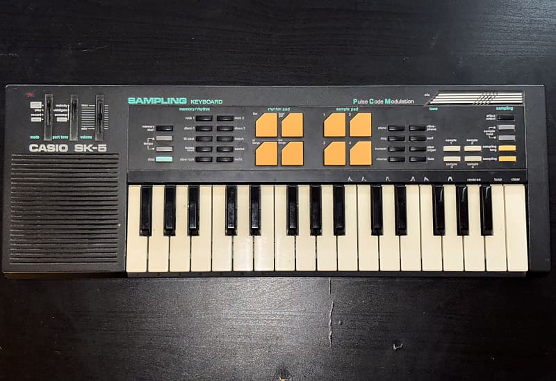 Casio SK-5 32-Key  Sampling Keyboard 1980s - Black image 1