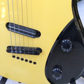 【希少】DEAN TONIC S YELLOW AND RED エレキギター 希少】DEAN TONIC S YELLOW AND RED エレキギター - メルカリ