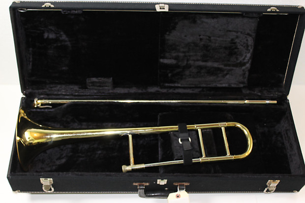 Levante LV-TB4955 Bb 3 Piston Valves Brass Trombone with Case and Mouthpiece