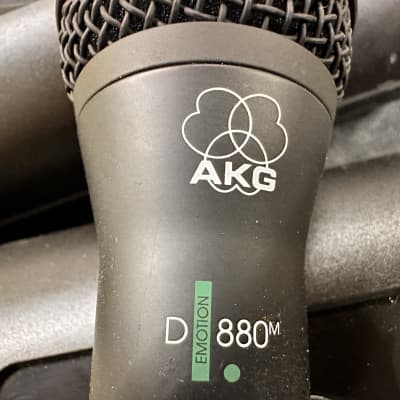 AKG D880M Dynamic Microphone With Case - Tested and Working image 2