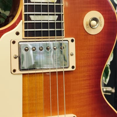 Gibson Les Paul Traditional 2013 Heritage Cherry Sunburst Guitar - Left Handed image 7