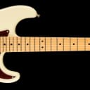 American Professional II Stratocaster - Maple Fingerboard - Olympic White