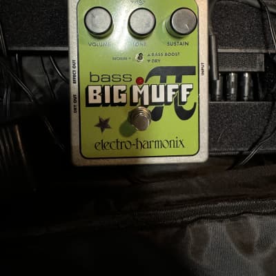 Electro-Harmonix Bass Big Muff Pi Fuzz Pedal