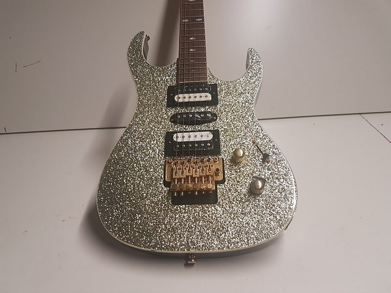 FINE SILVER SPARKLE SHRED STR*T Reverb UK