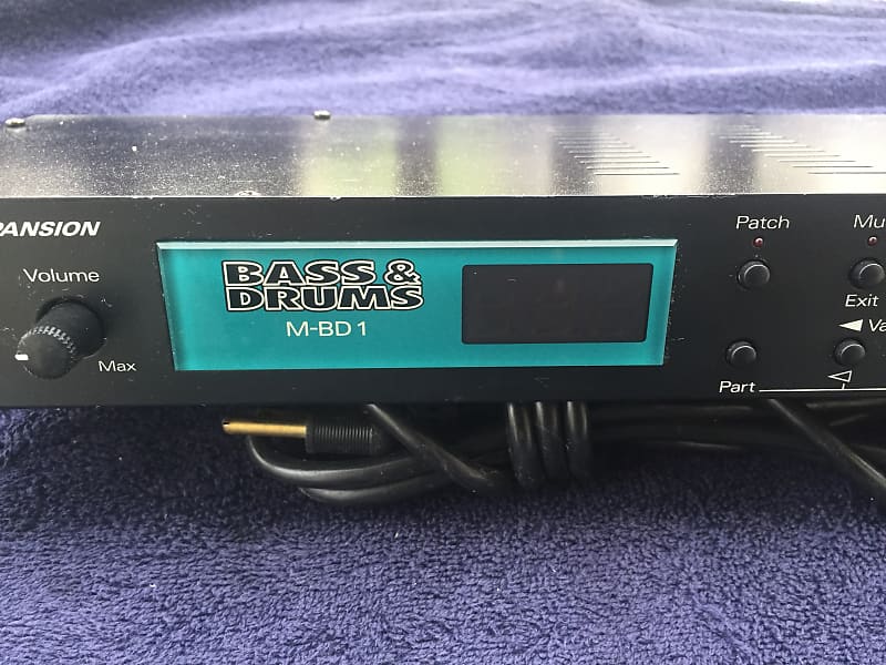 Roland M-BD1 Bass and Drum synthesizer, 1U rackmount