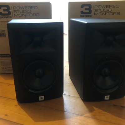 Jbl best sale lsr305 pret