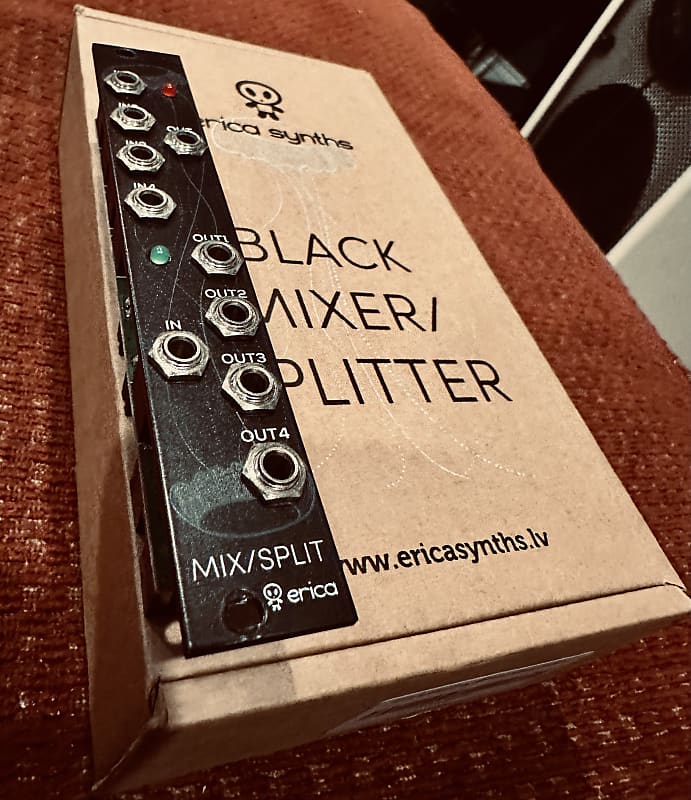 Erica Synths Black Mixer / Splitter V2