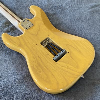 2008 Fender American Deluxe Ash Stratocaster Maple Fretboard - Butterscotch Blonde - Free Pro Setup image 10
