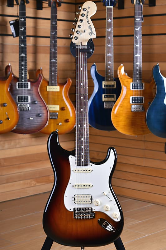 Fender American Performer Stratocaster HSS Rosewood Fingerboard 3 Tone Sunburst image 1