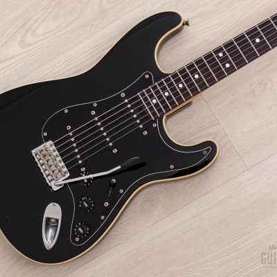 ギター Fender Stratocaster AST-M Aerodyne BLK Aerodyne Medium Stratocaster: AST-M/SSH - FUZZFACED