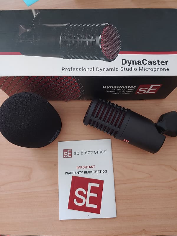 sE Electronics Dynacaster Professional Dynamic Studio Microphone image 1