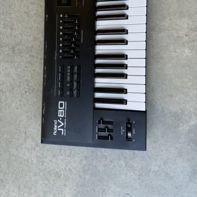 Roland JV-80 61-Key Multi-Timbral Synthesizer 1992 - 1994 - Black