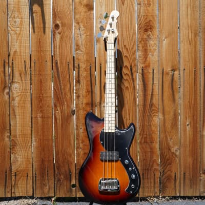 G&L USA Fullerton Deluxe Fallout Bass 30-inch Short Scale 3-Tone Sunburst  4-String Bass w/Bag NOS image 2