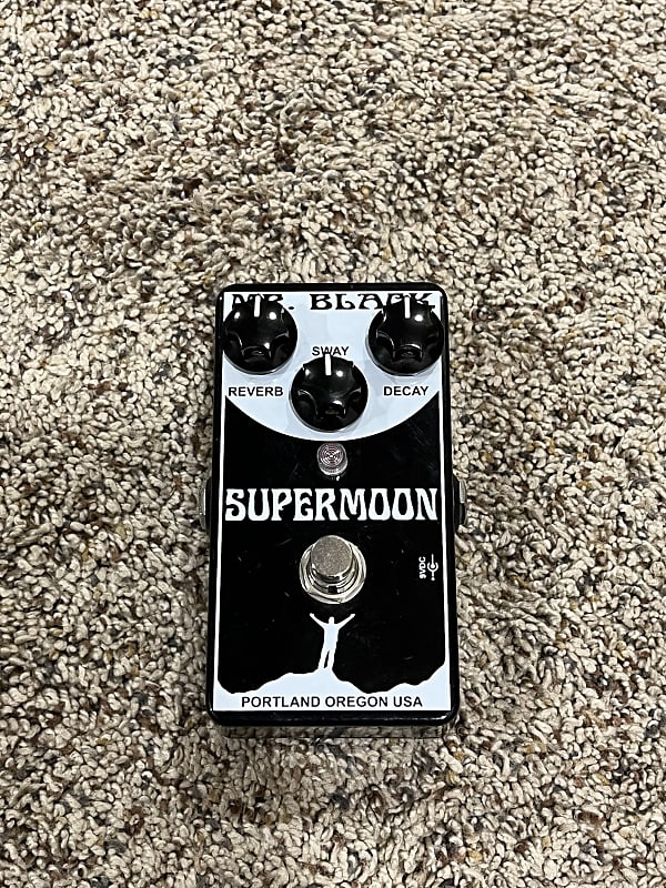 Mr. Black Supermoon