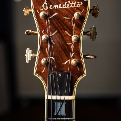 Benedetto  Custom Model 7 String Electric Guitar 1981 Sunburst image 10