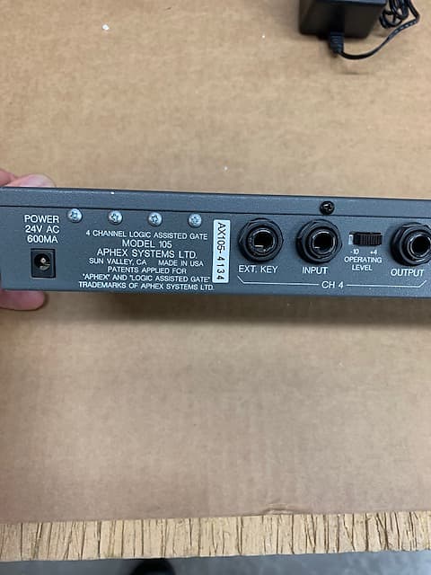 Aphex 105 logic assisted gate 1997 | Reverb Canada