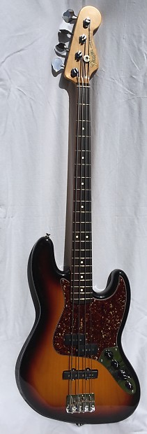 Reggie hamilton jazz bass cheap