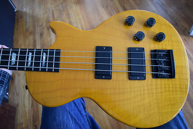 Gibson Les Paul Deluxe Plus Bass ,  LPB-2 ,  Hard case , Figured maple top, Great specimen image 1