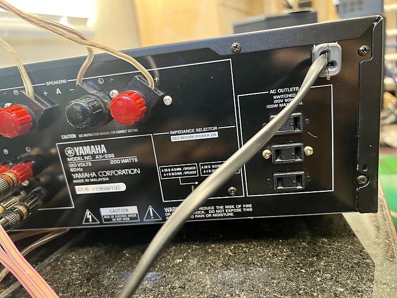 Yamaha AX-596 Natural Sound Stereo Integrated Amplifier- Tested