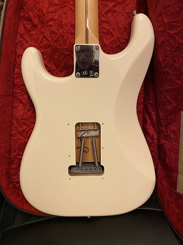 Fender Standard Stratocaster  2017 Gloss white image 1
