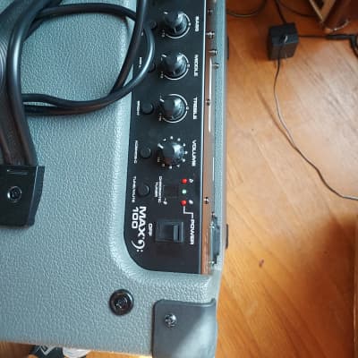 Peavey MAX 100 Nonfunctioning image 2