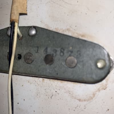 Vintage 1973 fender Stratocaster maple Fretboard electric.guitar hardtail  made in the usa  Sunburst image 16