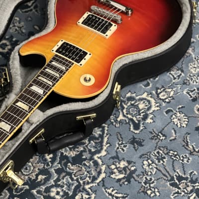 Gibson Guitar Of The Week #2 Les Paul Classic Antique Fireburst 2007